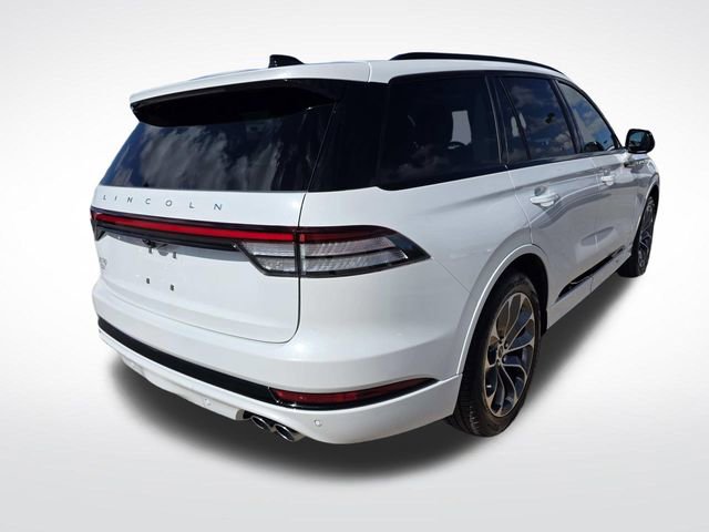 New 2026 Lincoln Aviator 2WD w/ Jet Appearance Package image 3