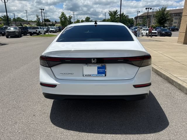 Certified 2025 Honda Accord SE image 3
