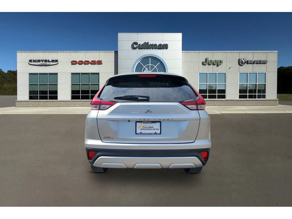 Used 2025 Mitsubishi Eclipse Cross SE image 4