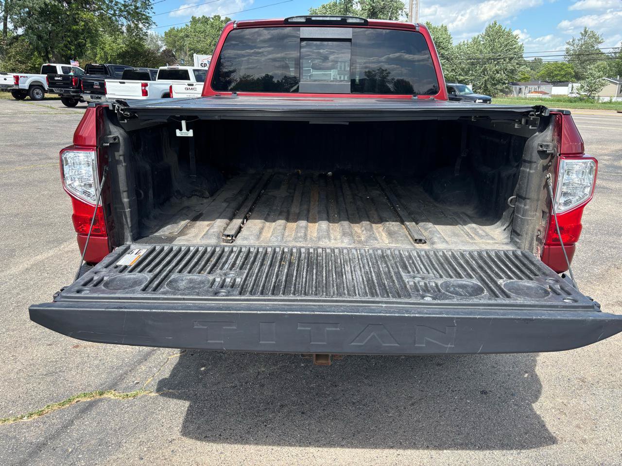 Used 2018 Nissan Titan PRO-4X AWD/4WD image 14
