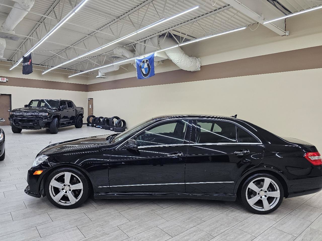 Used 2011 Mercedes-Benz E 350 Sedan w/ Premium 2 Pkg image 9