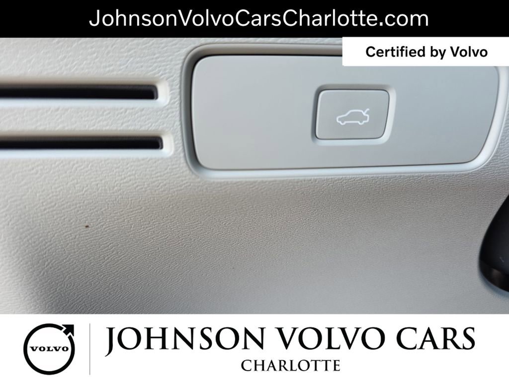 Certified 2023 Volvo XC40 B5 Plus w/ Driver Assist Package image 27
