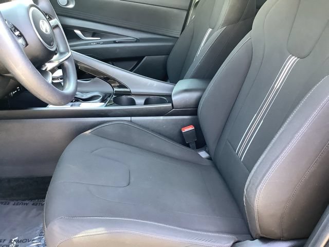 Certified 2024 Hyundai Elantra Blue FWD image 18