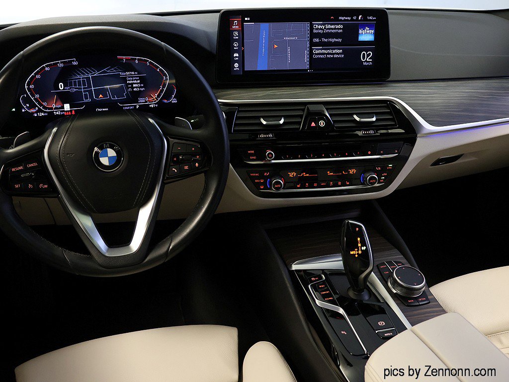 Used 2022 BMW 540i w/ Premium Package image 16