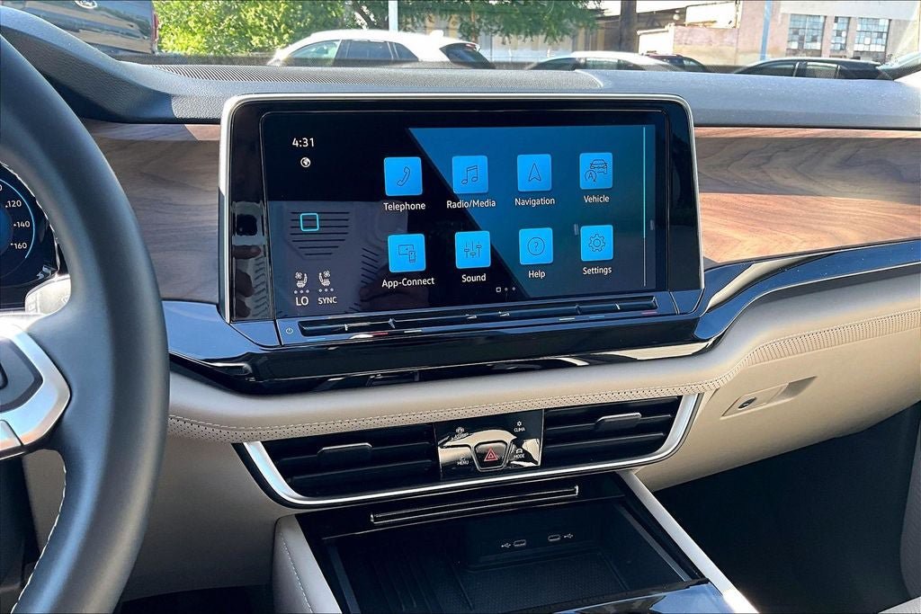 Certified 2026 Volkswagen Atlas SE w/ Panoramic Sunroof Package FWD image 5