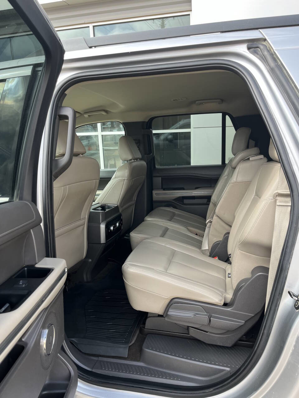 Used 2021 Ford Expedition Max XLT image 8