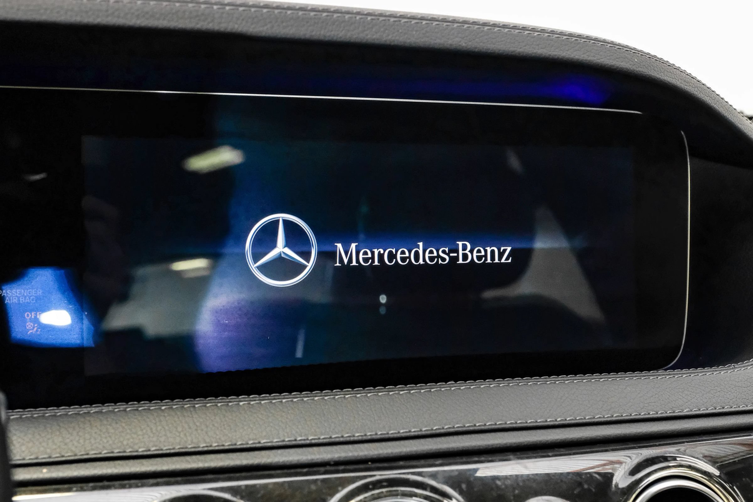 Used 2020 Mercedes-Benz S 560 Sedan image 23