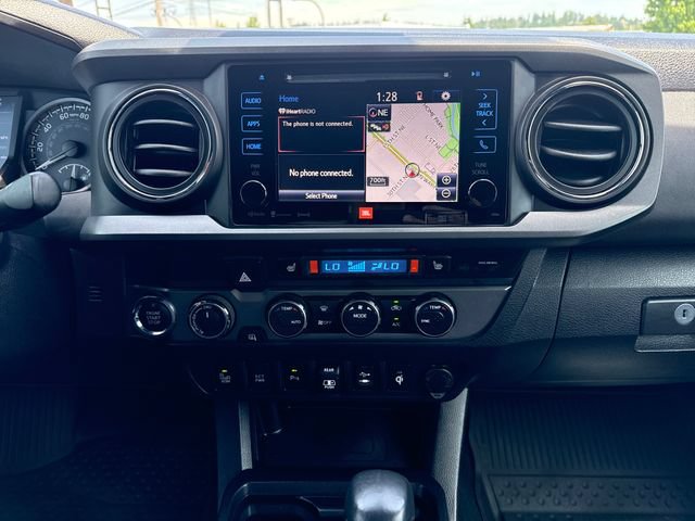 Used 2019 Toyota Tacoma TRD Off-Road AWD/4WD image 23