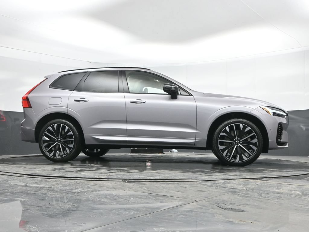 New 2026 Volvo XC60 T8 Ultra w/ Protection Package Premier AWD/4WD image 39