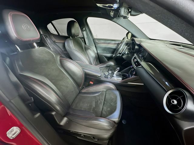 Used 2018 Alfa Romeo Stelvio Quadrifoglio w/ Driver Assist Dynamic Package image 29