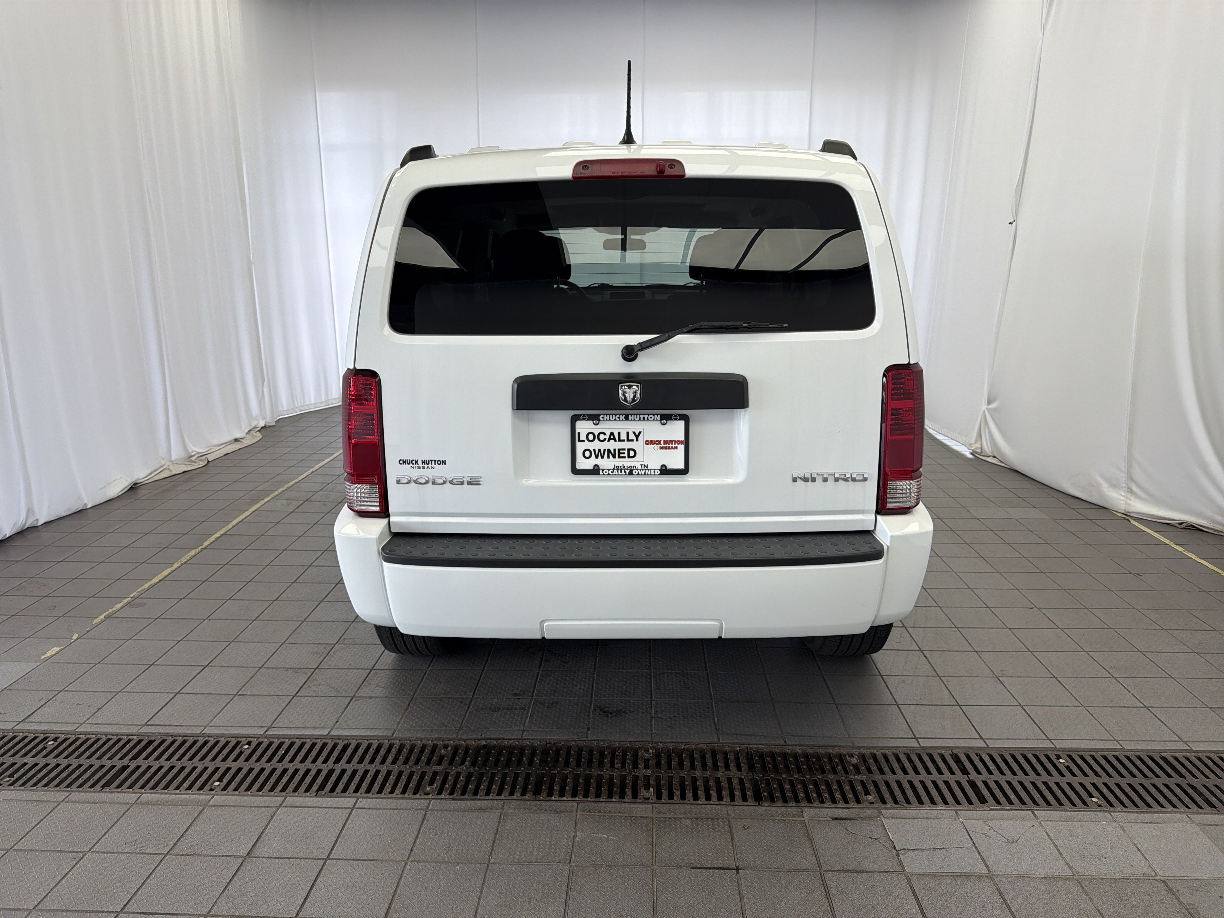 Used 2011 Dodge Nitro Heat w/ Popular Equipment Group RWD image 5