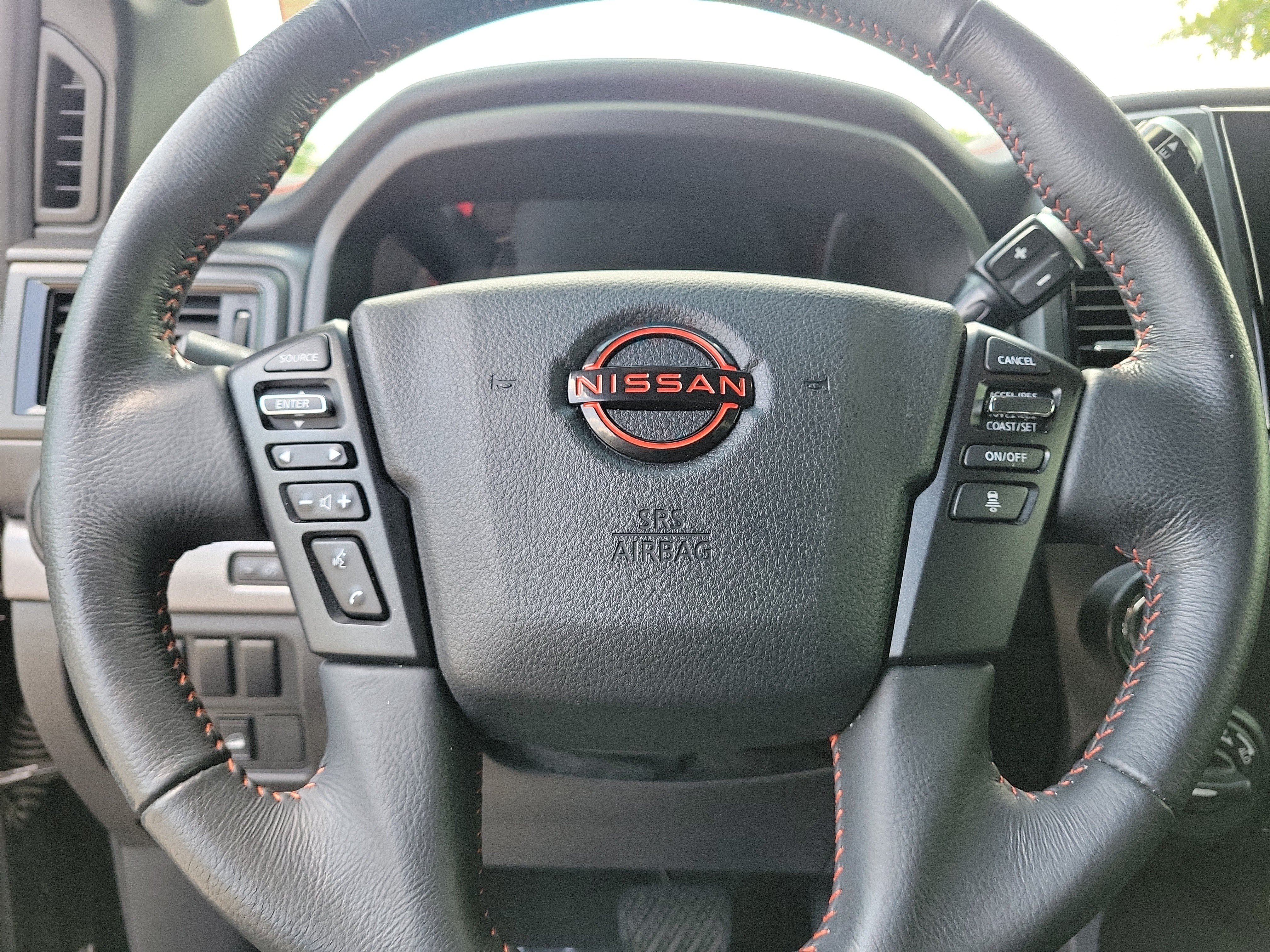 Certified 2024 Nissan Titan PRO-4X w/ Off Road Protection Package AWD/4WD image 17