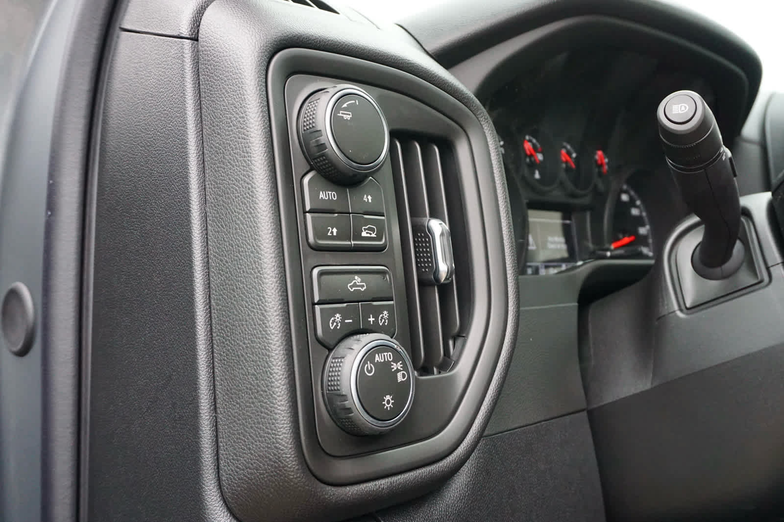 New 2026 Chevrolet Silverado 1500 Custom AWD/4WD image 19