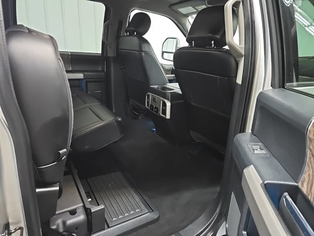 Used 2019 Ford F250 Lariat w/ Lariat Ultimate Package AWD/4WD image 20