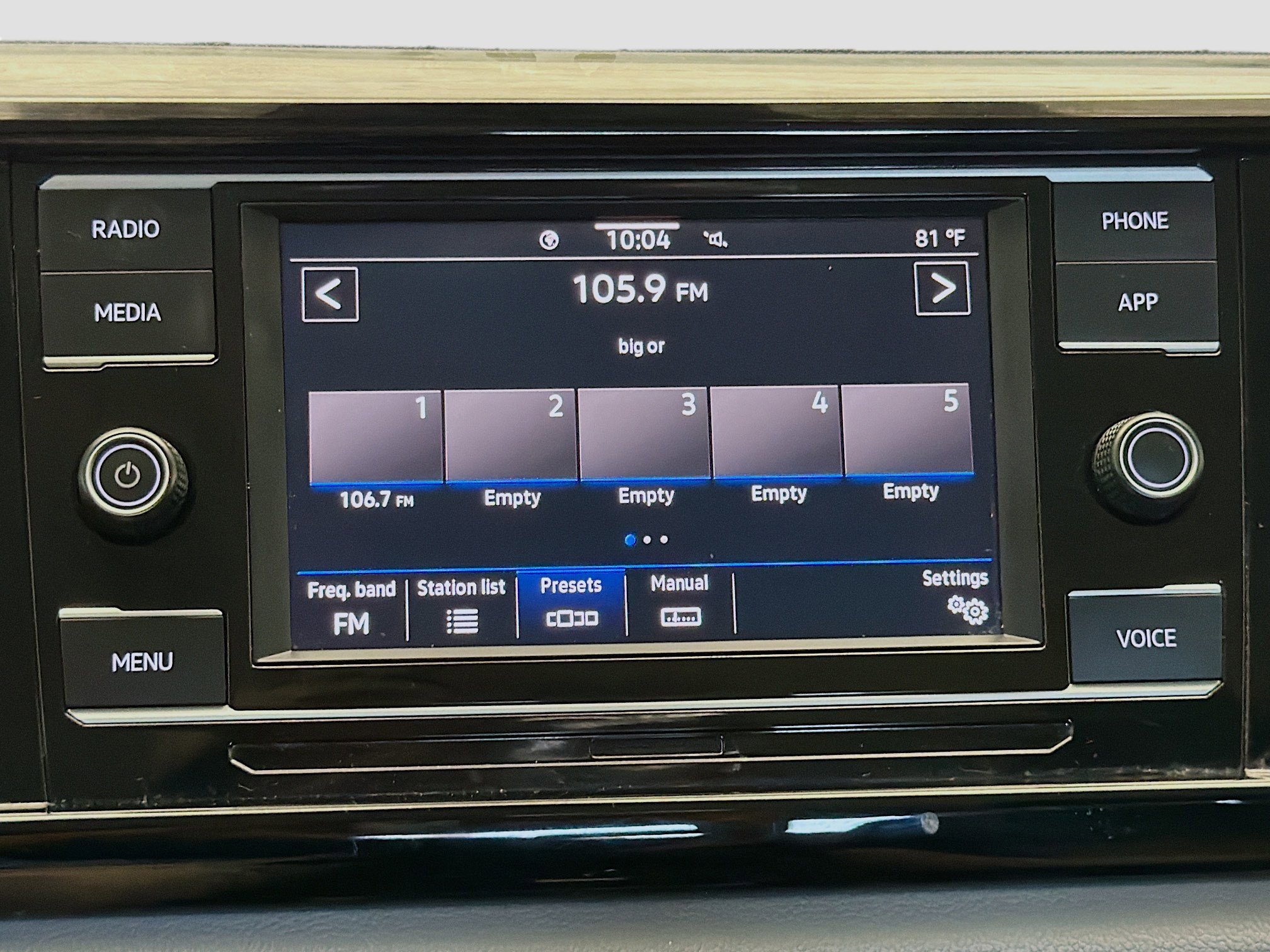 Used 2022 Volkswagen Taos S w/ IQ Drive S Package FWD image 9