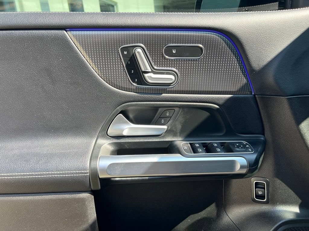 Certified 2020 Mercedes-Benz GLB 250 4MATIC image 11