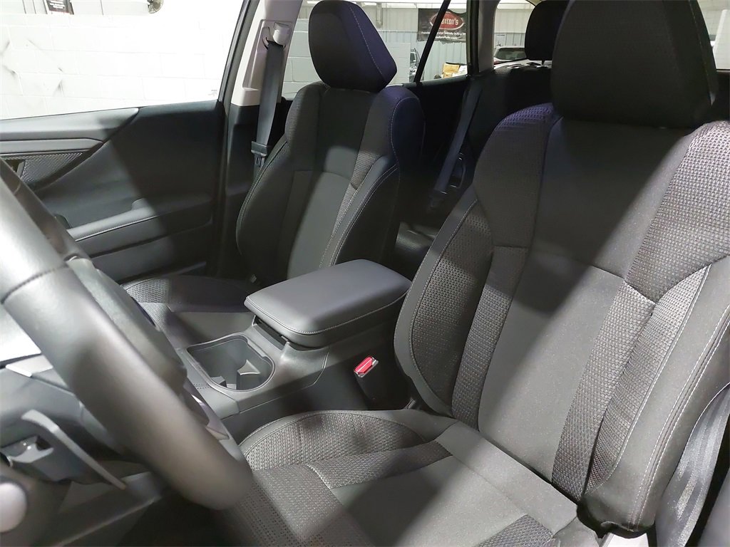 Used 2025 Subaru Outback Premium w/ Popular Package #1A image 16