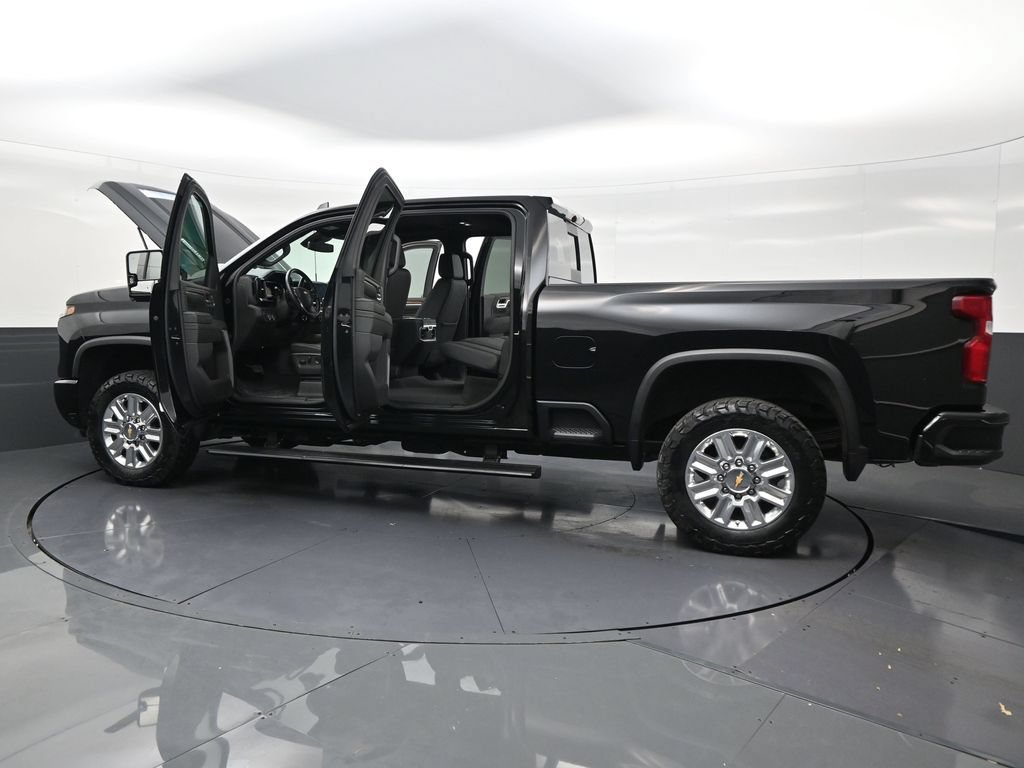 Used 2024 Chevrolet Silverado 2500 High Country w/ High Country Premium Package AWD/4WD image 28