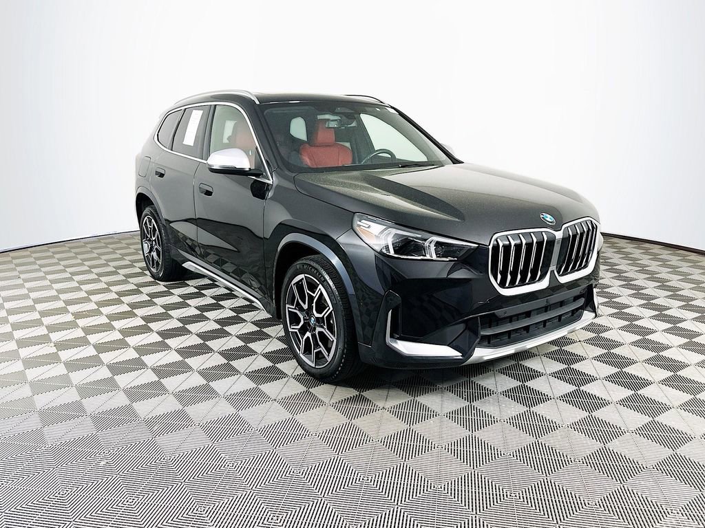 Used 2023 BMW X1 xDrive28i w/ Convenience Package image 2
