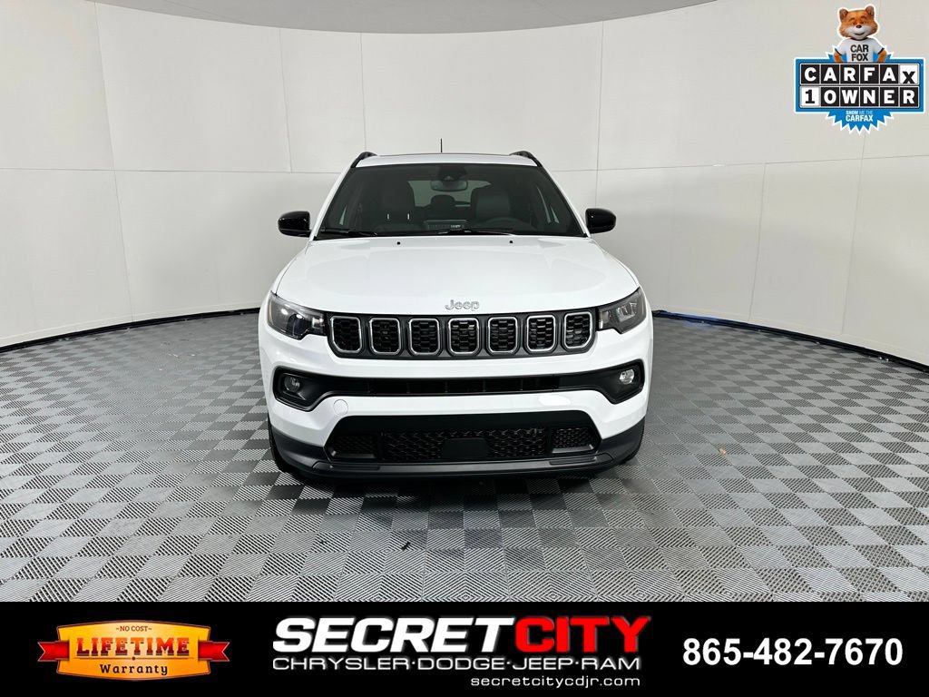 Used 2025 Jeep Compass Latitude w/ Sun & Sound Group AWD/4WD video 2