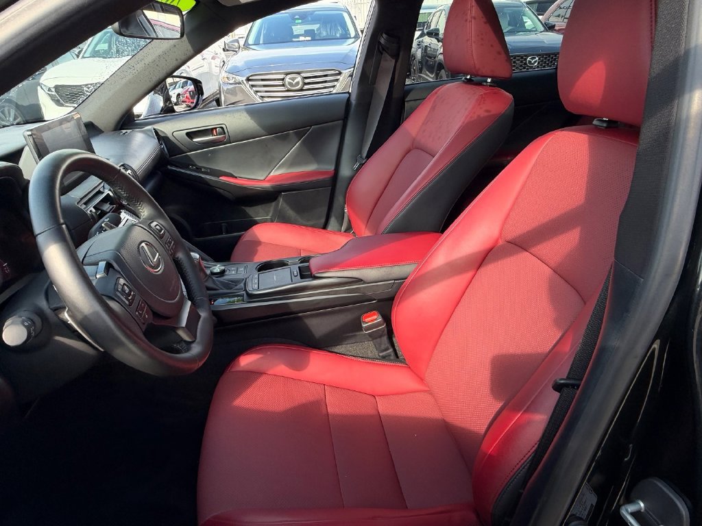 Used 2025 Lexus IS 350 F Sport RWD image 10