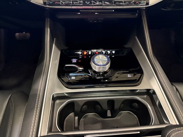 New 2026 Jeep Grand Wagoneer 4WD w/ Premium Group I image 23