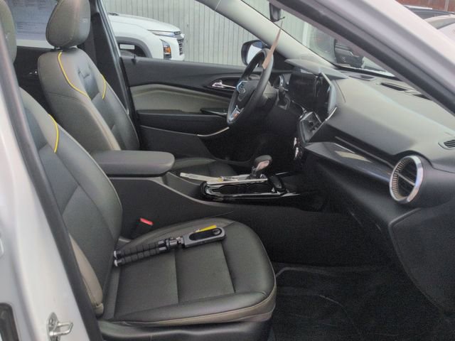 Certified 2025 Chevrolet Trax ACTIV w/ Sunroof Package image 29