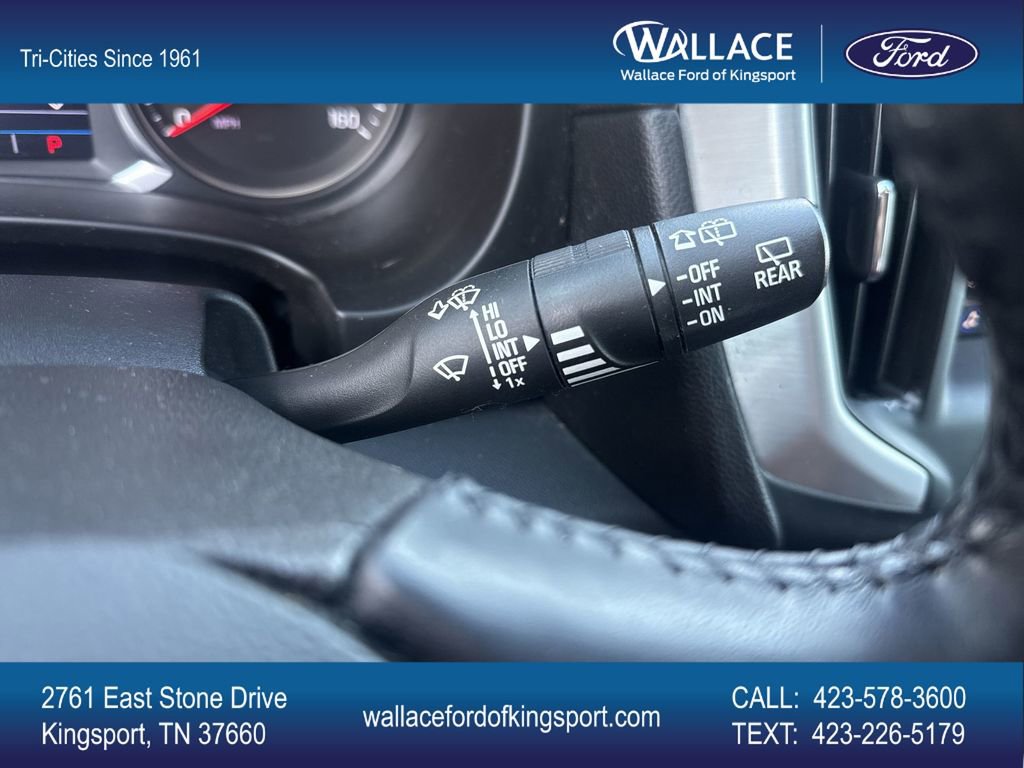 Used 2020 GMC Terrain SLE w/ Elevation Edition image 18