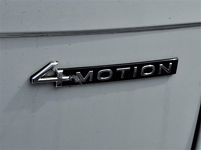 Used 2022 Volkswagen Tiguan SE image 33