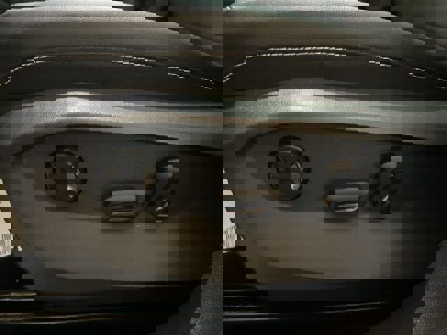 Certified 2023 Volkswagen Taos SE w/ Panoramic Sunroof Package image 20