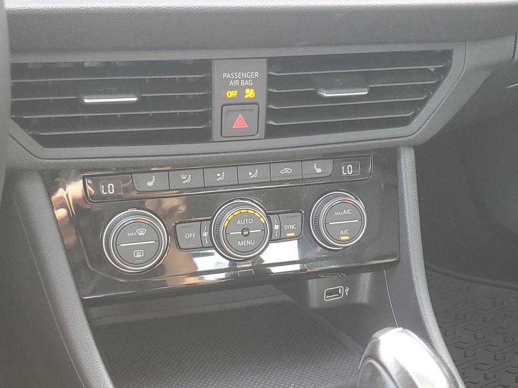 Used 2019 Volkswagen Jetta SE FWD image 27