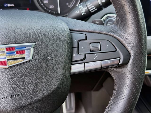 Used 2023 Cadillac XT4 Sport FWD image 39
