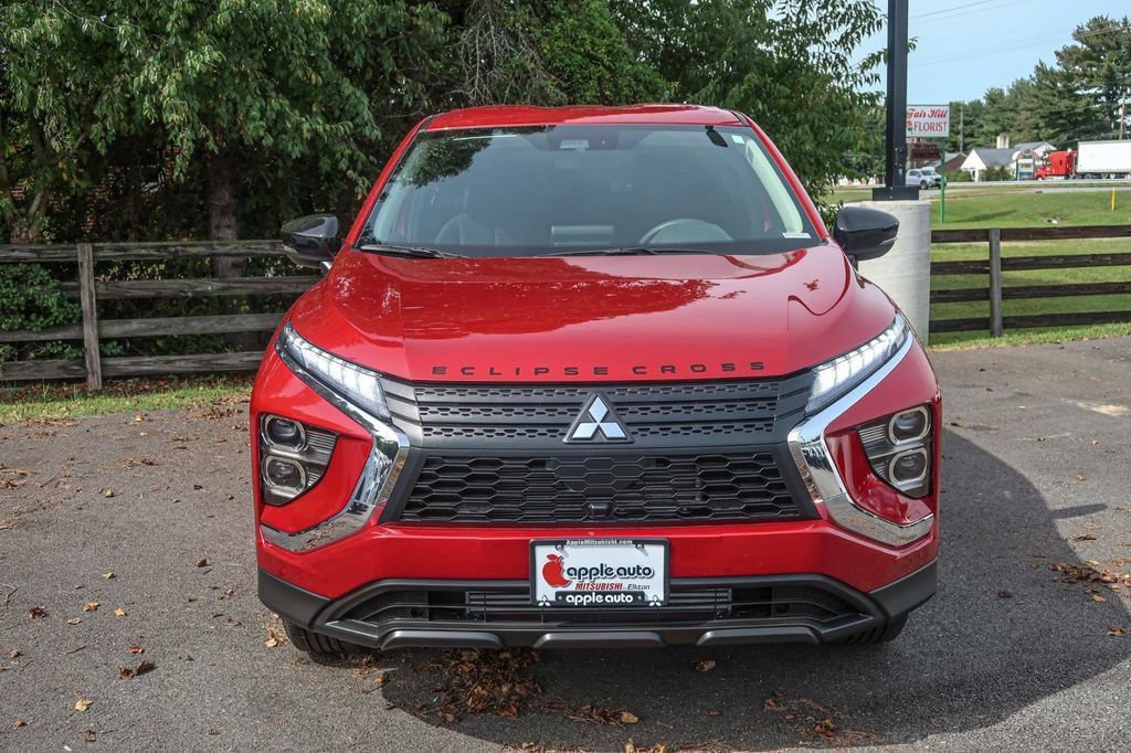 New 2026 Mitsubishi Eclipse Cross LE AWD/4WD image 4