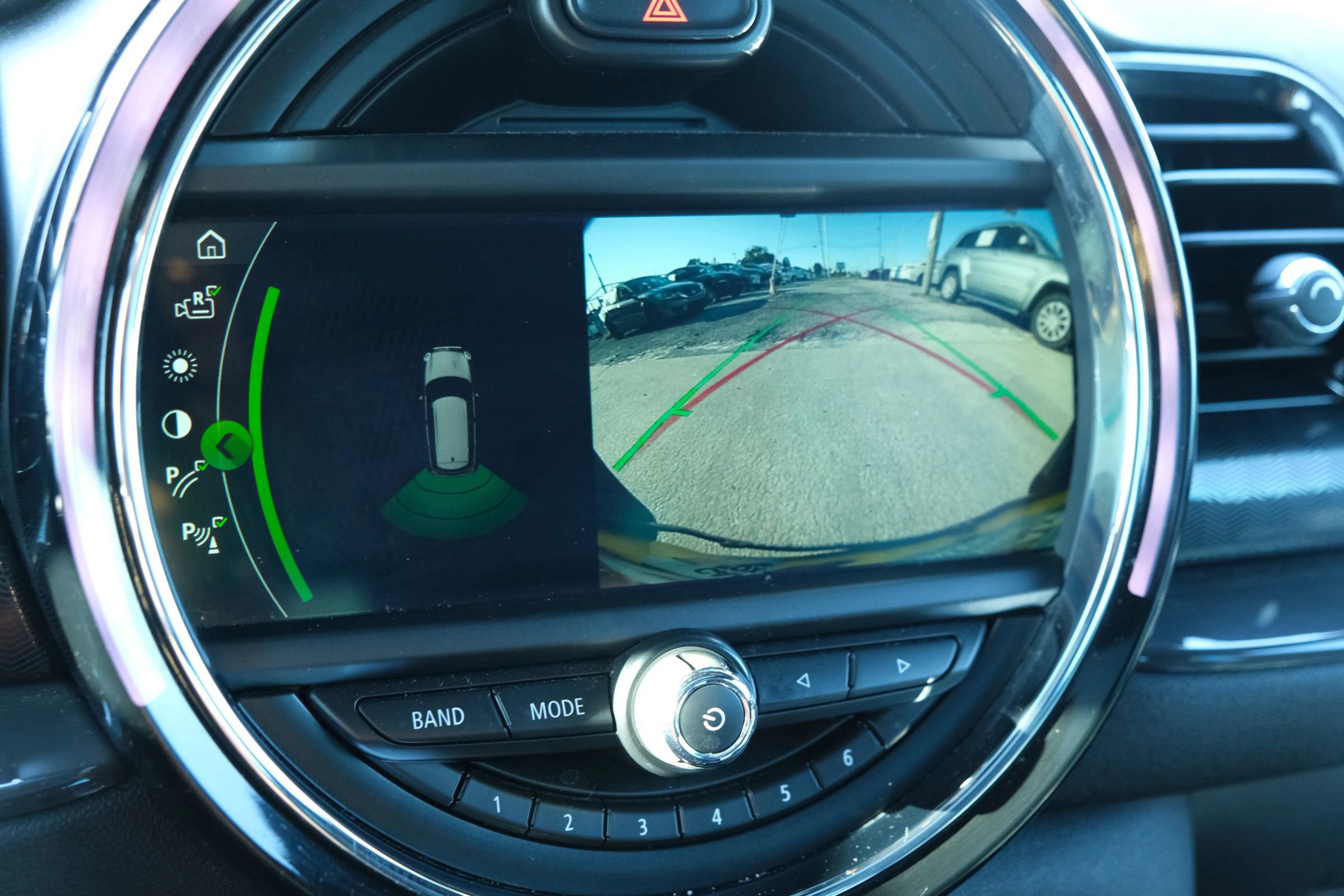 Used 2017 MINI Cooper Clubman image 29