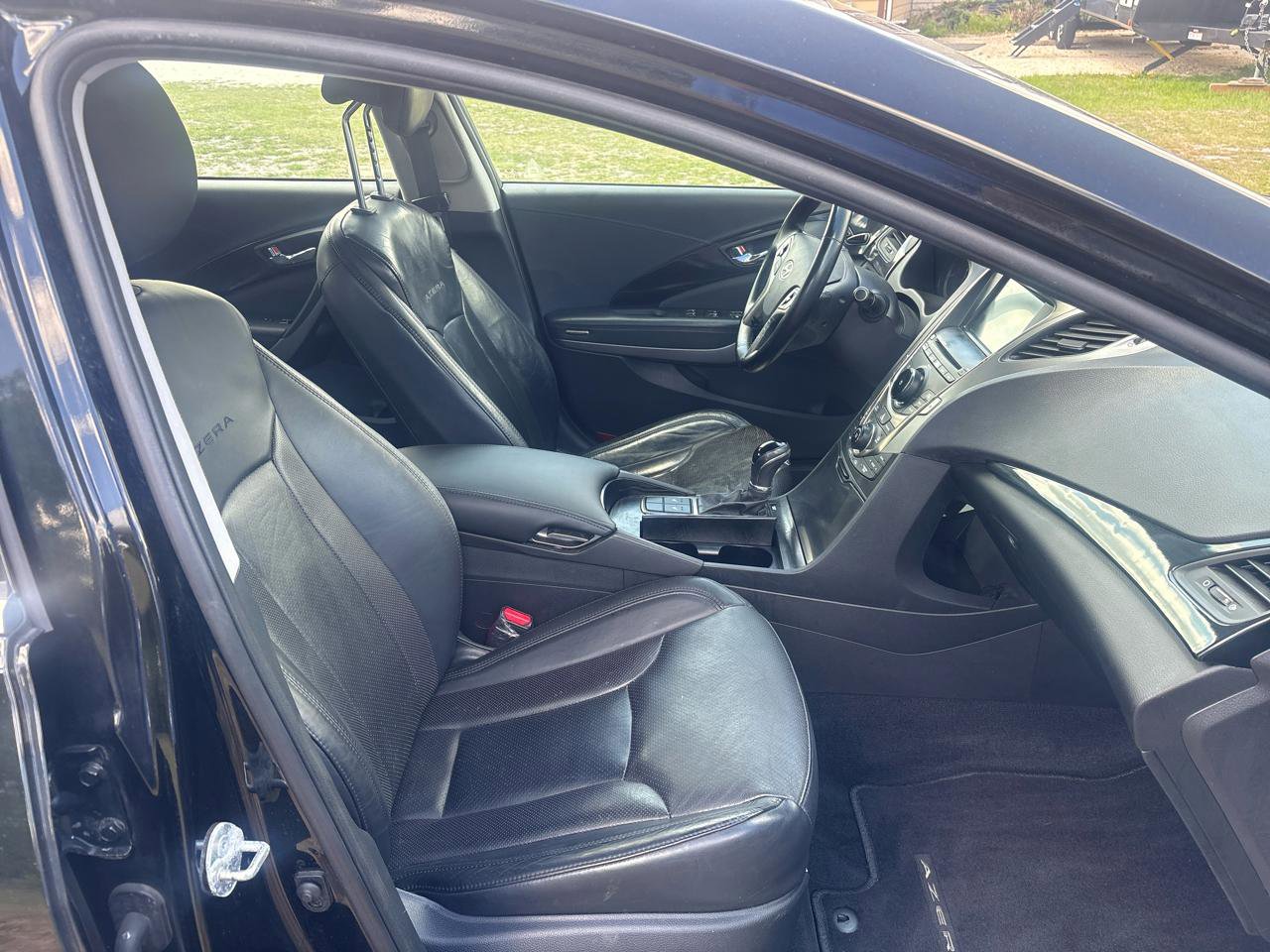 Used 2013 Hyundai Azera FWD image 15