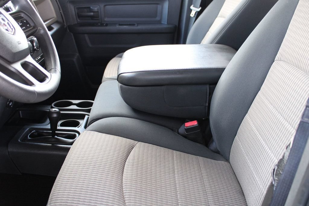 Used 2012 RAM 2500 ST w/ Chrome Accents Group AWD/4WD image 10