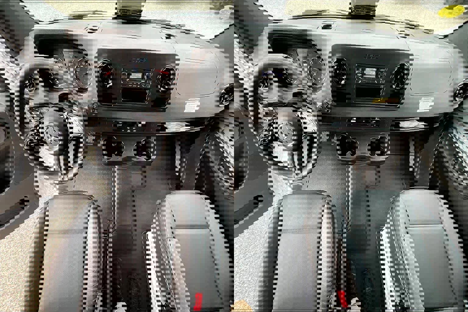 Used 2025 Mercedes-Benz Sprinter 2500 image 16