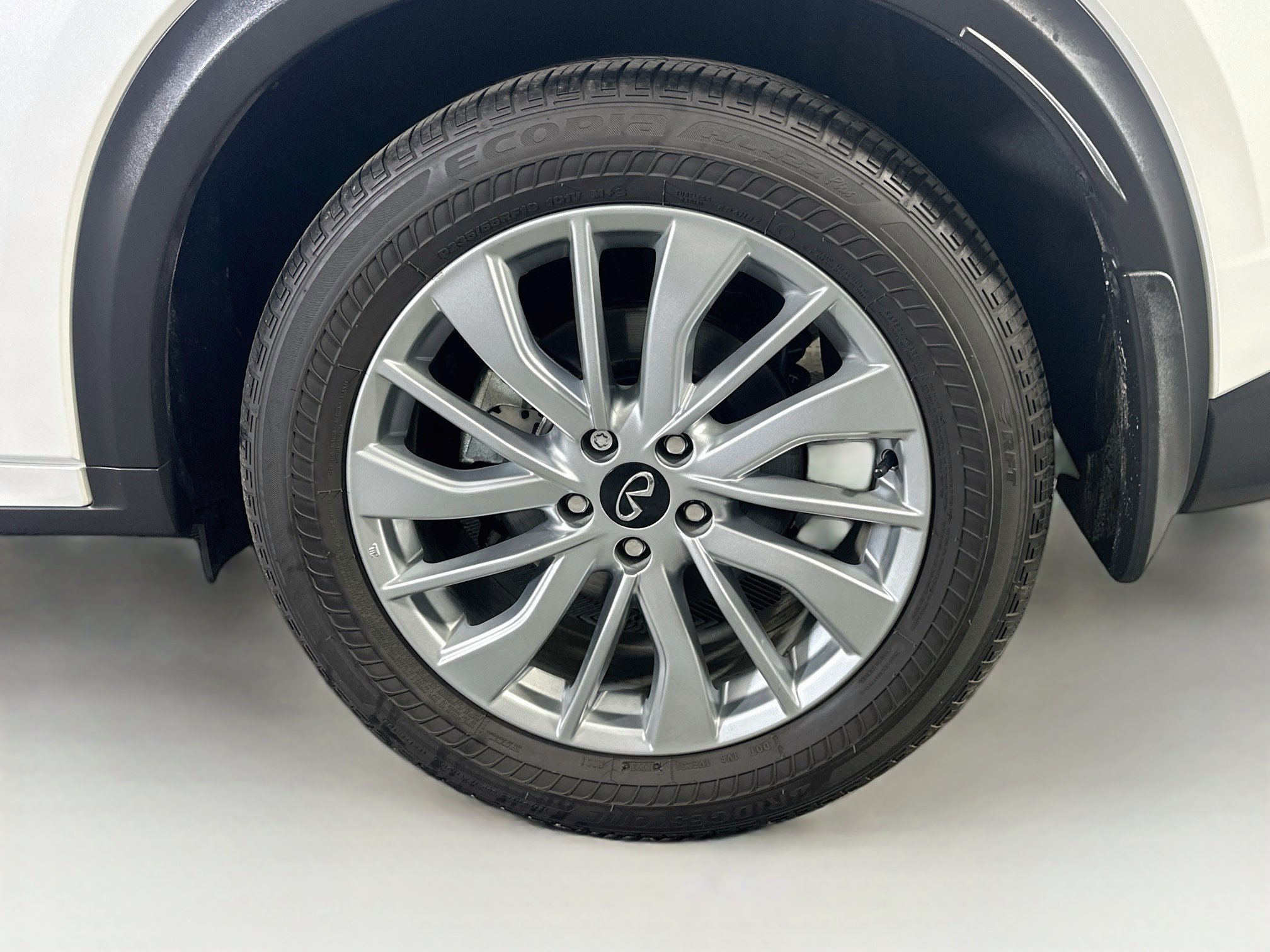 Used 2023 INFINITI QX50 Luxe FWD image 11