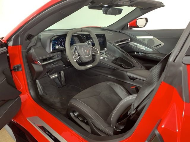 Used 2025 Chevrolet Corvette Z06 image 28