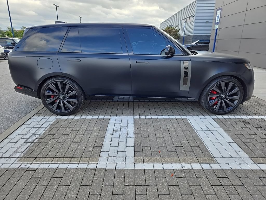 Certified 2023 Land Rover Range Rover SV AWD/4WD image 4