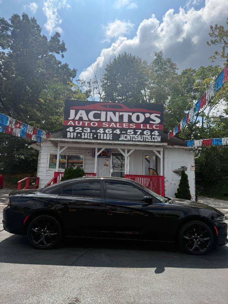 Used 2020 Dodge Charger SXT RWD image 1