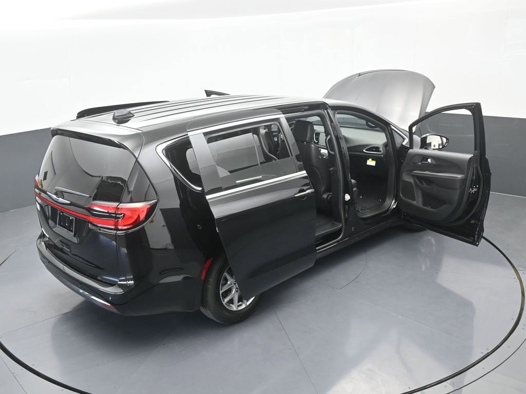 New 2026 Chrysler Pacifica Select image 69