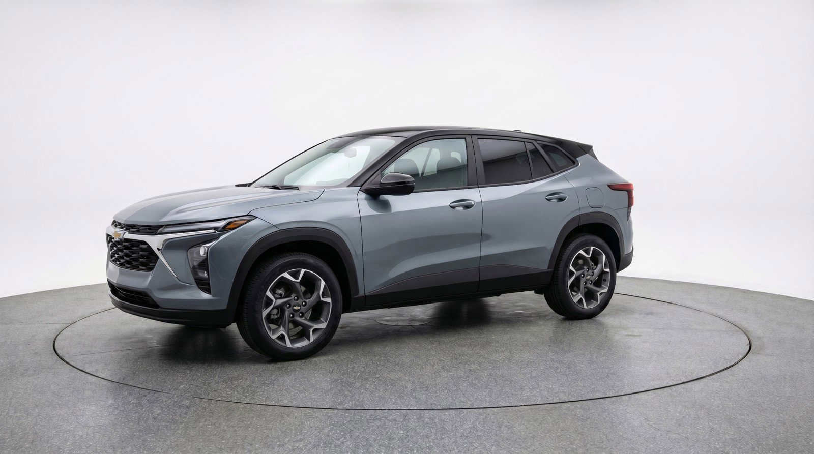 Used 2025 Chevrolet Trax LT image 3