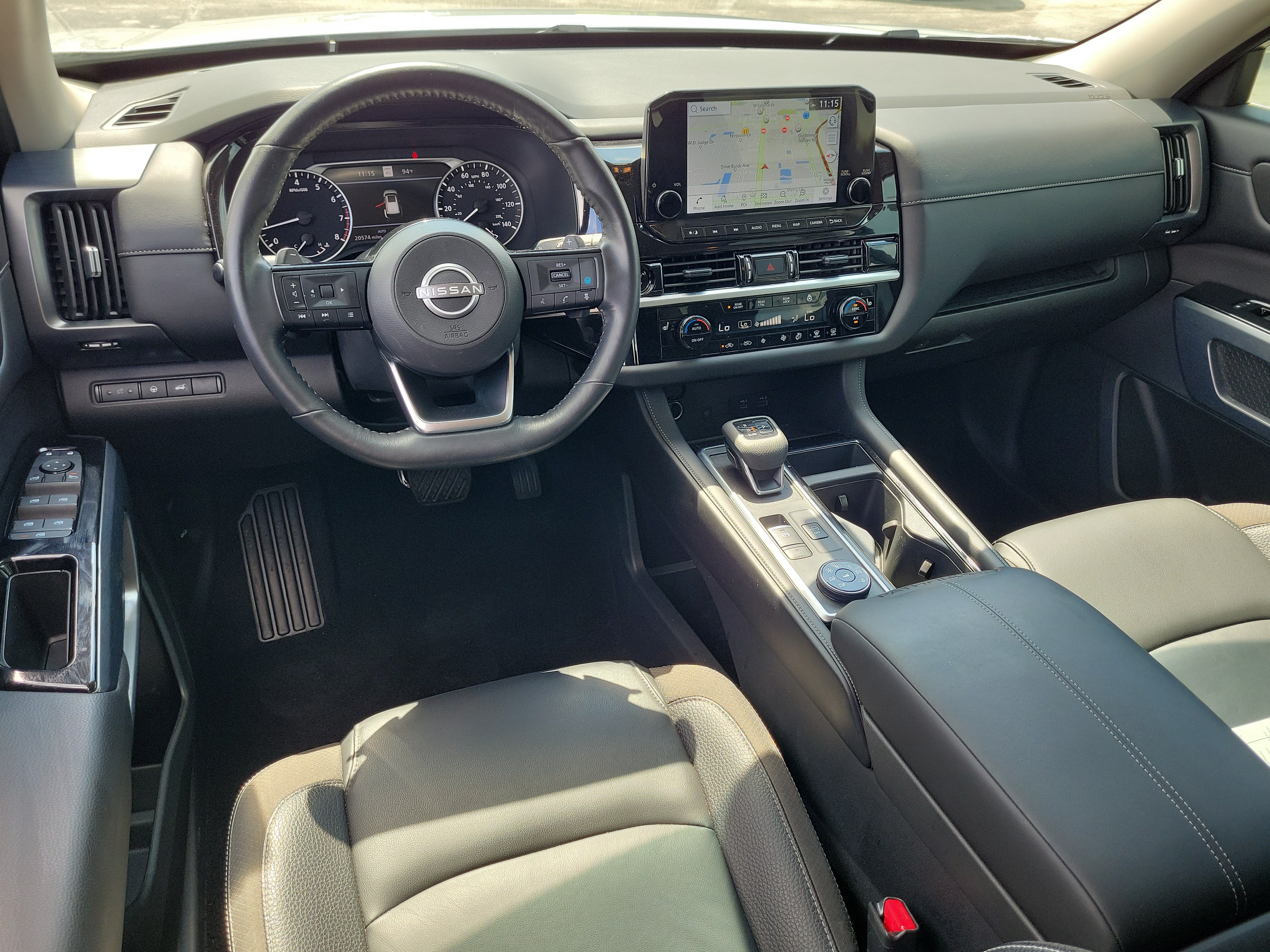 Certified 2025 Nissan Pathfinder SL AWD/4WD image 18