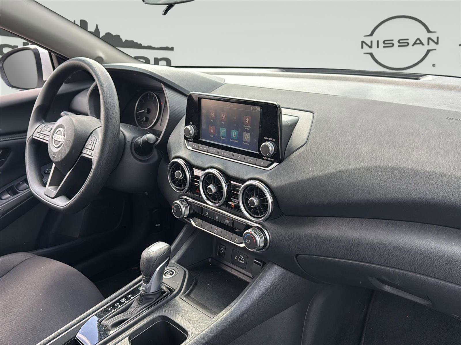 Used 2025 Nissan Sentra S FWD image 28