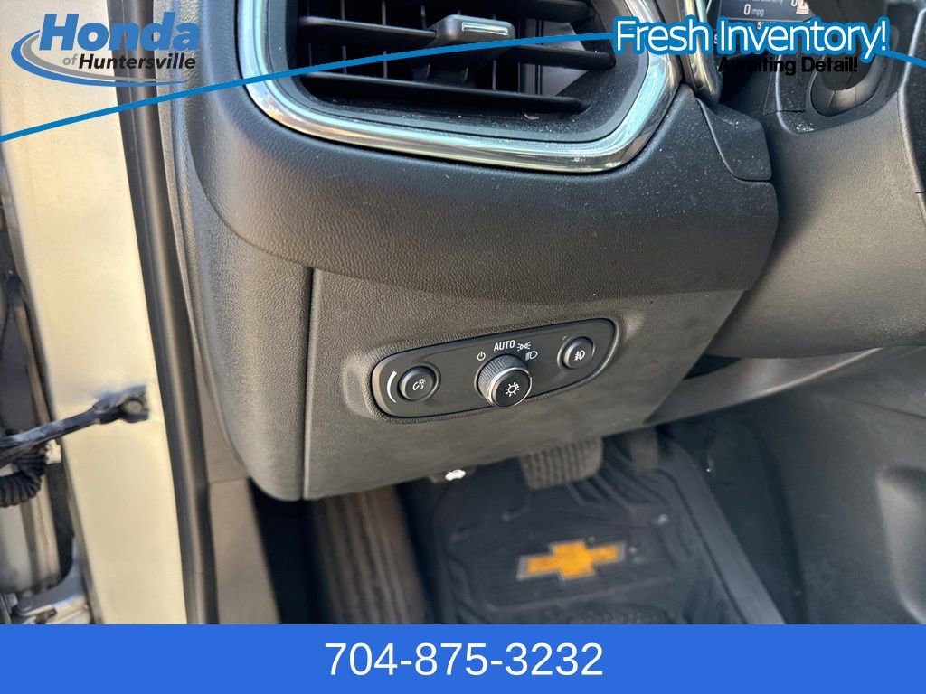 Used 2020 Chevrolet Equinox LT w/ Sport Edition AWD/4WD image 18