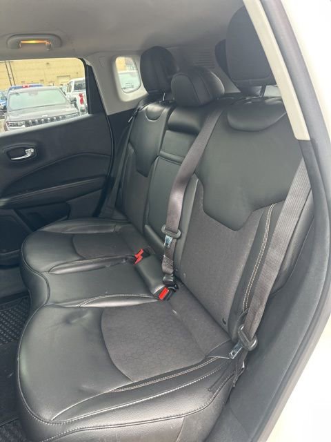 Used 2019 Jeep Compass Latitude w/ Popular Equipment Group AWD/4WD image 23