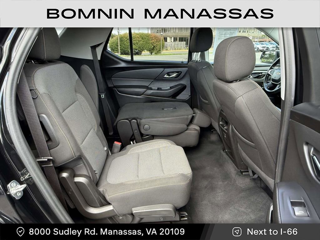 Used 2021 Chevrolet Traverse LT image 10