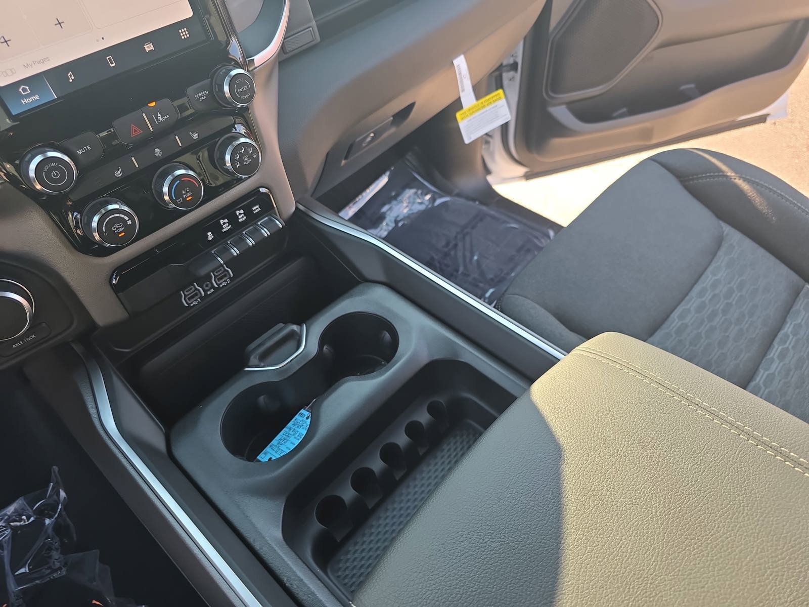 New 2026 RAM 1500 Big Horn AWD/4WD image 27