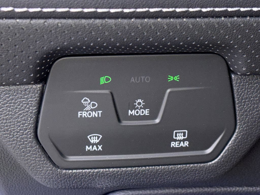 Certified 2026 Volkswagen Atlas SE FWD image 25